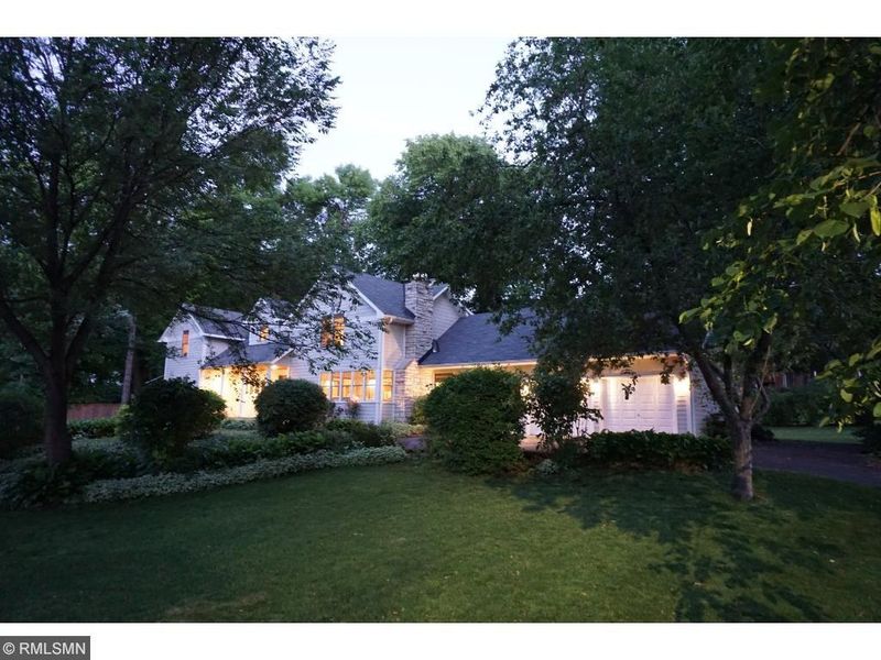 2567 Emerald Dr, Mound, MN 55364