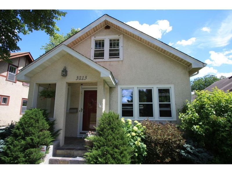 3213 45th Ave S, Minneapolis, MN 55406
