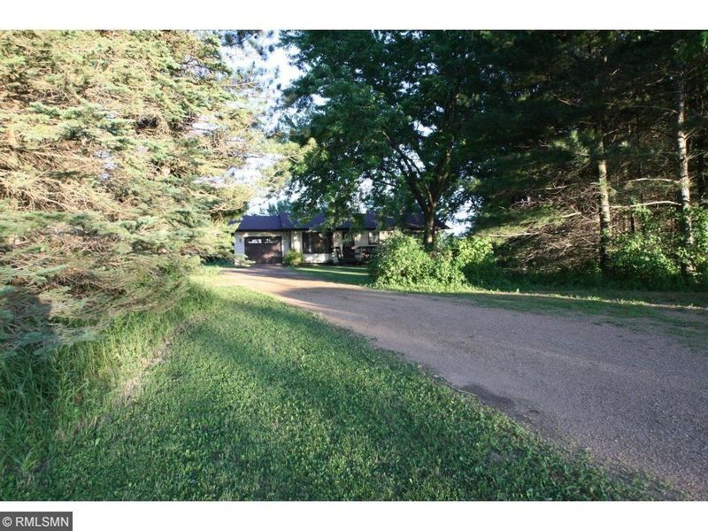 17593 334th St, Montgomery, MN 56069