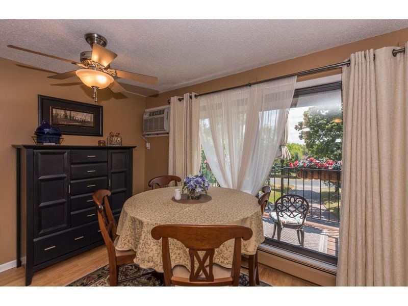3431 Kent St #901, Shoreview, MN 55126