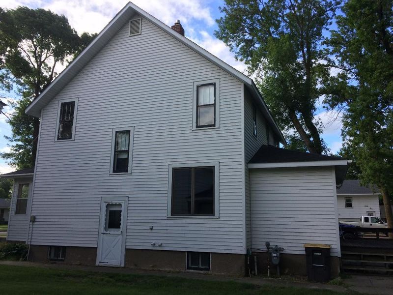 541 Lowery Ave, Belgrade, MN 56312