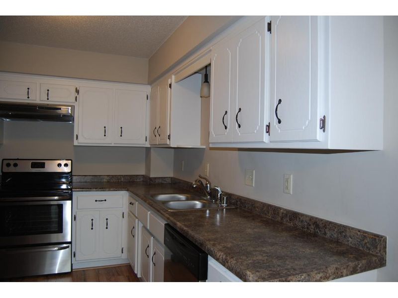 845 125th Ln NE, Blaine, MN 55434