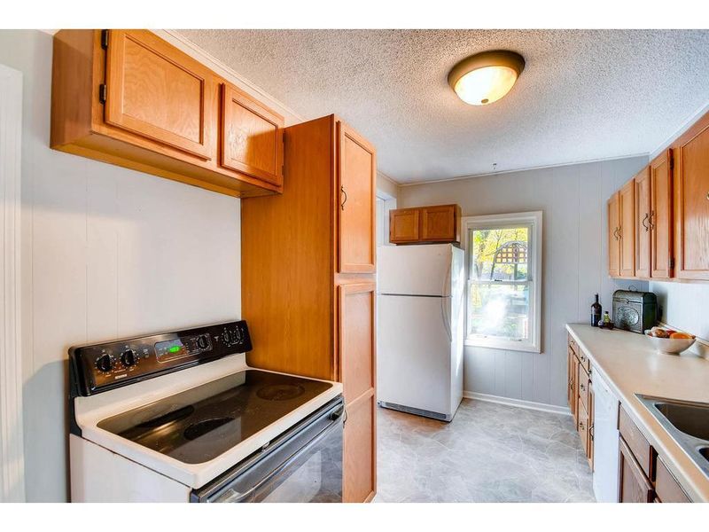 3035 44th Ave S, Minneapolis, MN 55406