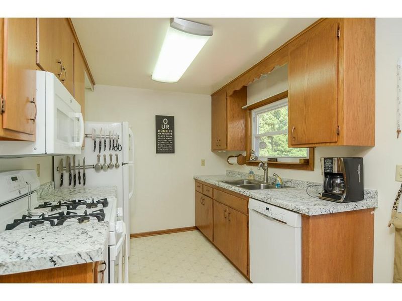 593 Ione Ave NE, Spring Lake Park, MN 55432