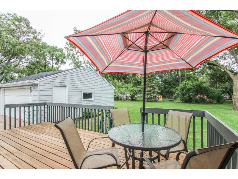 3830 Saint Regis Dr, White Bear Lake, MN 55110