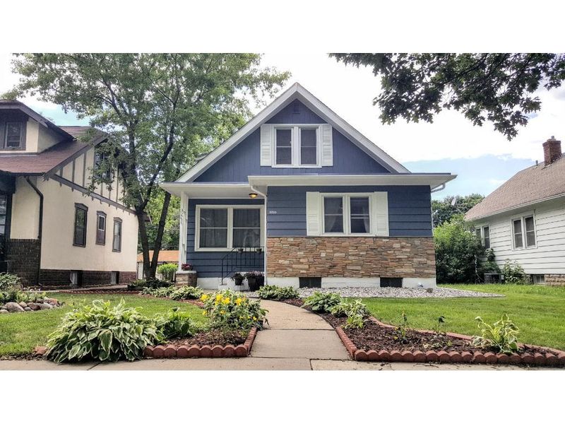 3223 Vincent Ave N, Minneapolis, MN 55412