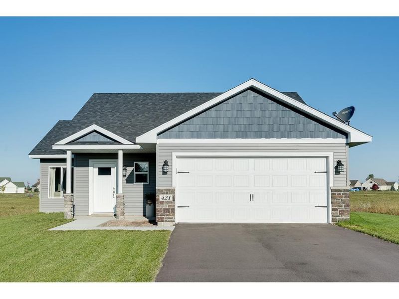 400 Ladd Ln, Osceola, WI 54020