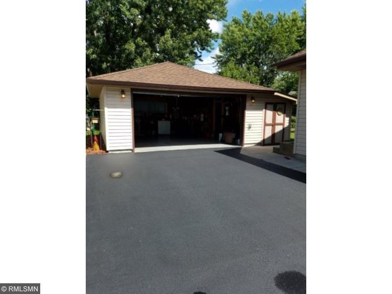 6827 3rd Ave S, Richfield, MN 55423