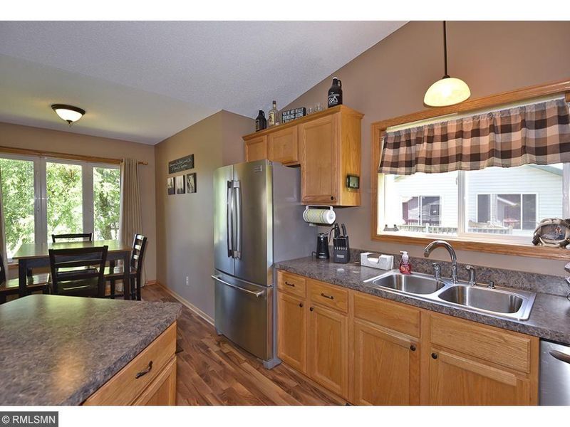 2425 Birn Hill Dr, Faribault, MN 55021