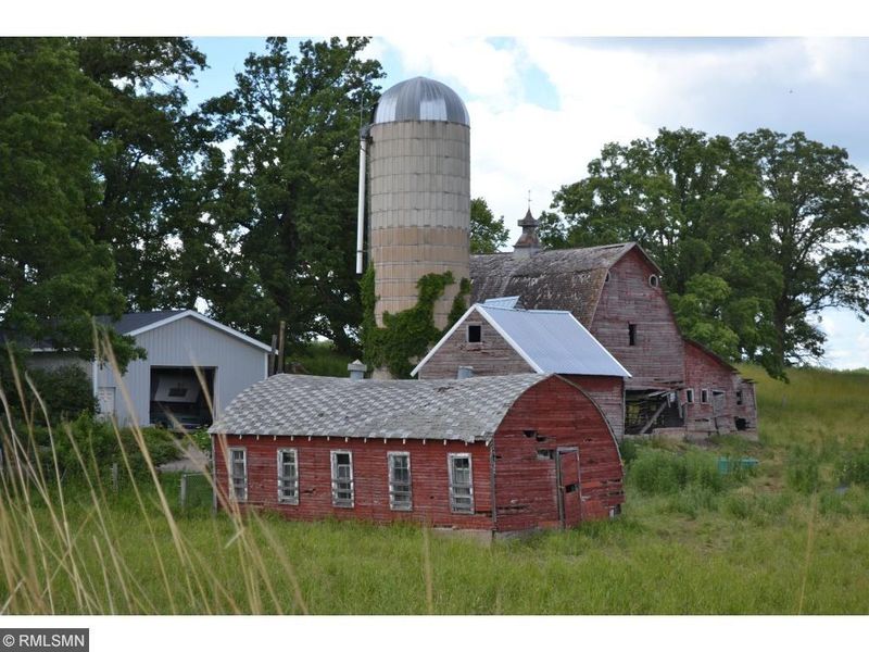 103 E 3rd Ave, Hewitt, MN 56453
