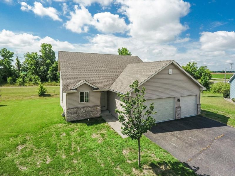 18779 Range Pole Point, Big Lake, MN 55309