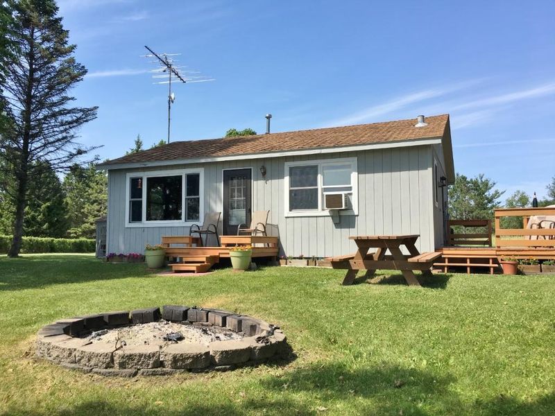 9527 N Mudhen Lake Dr, Siren, WI 54872