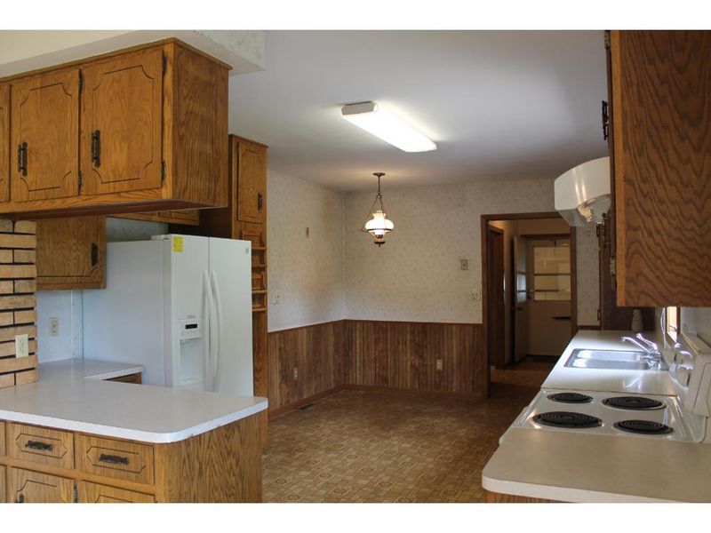 221 Mars St N, Cosmos, MN 56228