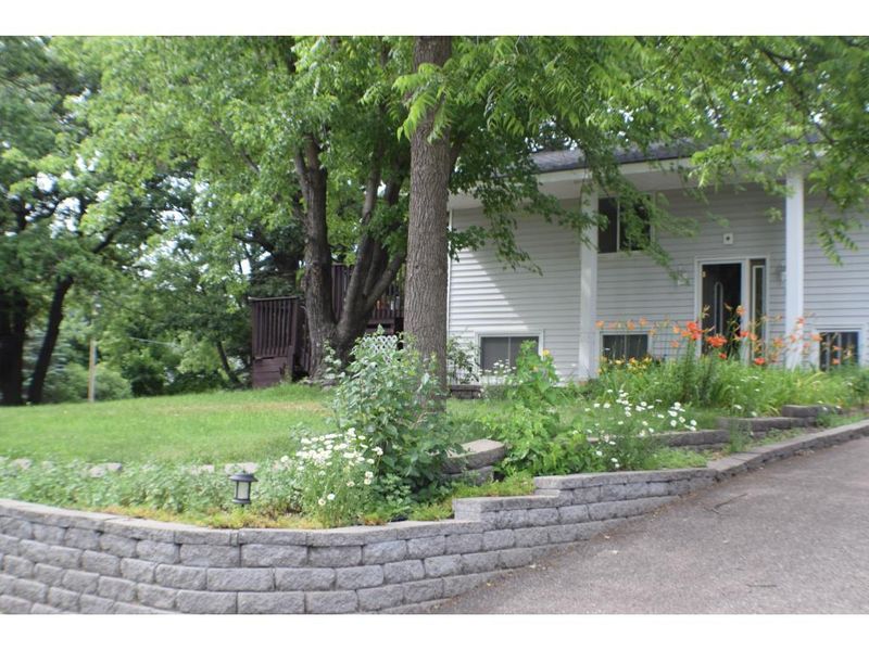 537 126th Ave NW, Coon Rapids, MN 55448