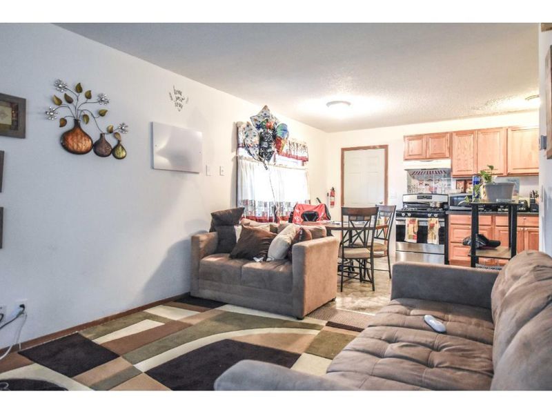 3222 N 6th St, Minneapolis, MN 55412