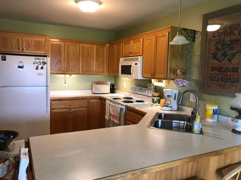 112 Cottage Dr, Osceola, WI 54020