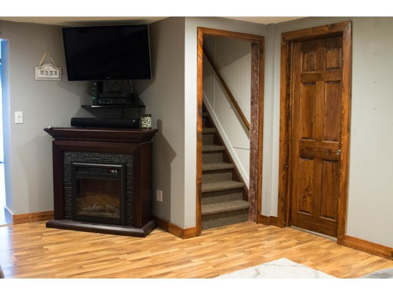 1707 E 8th St, Menomonie, WI 54751