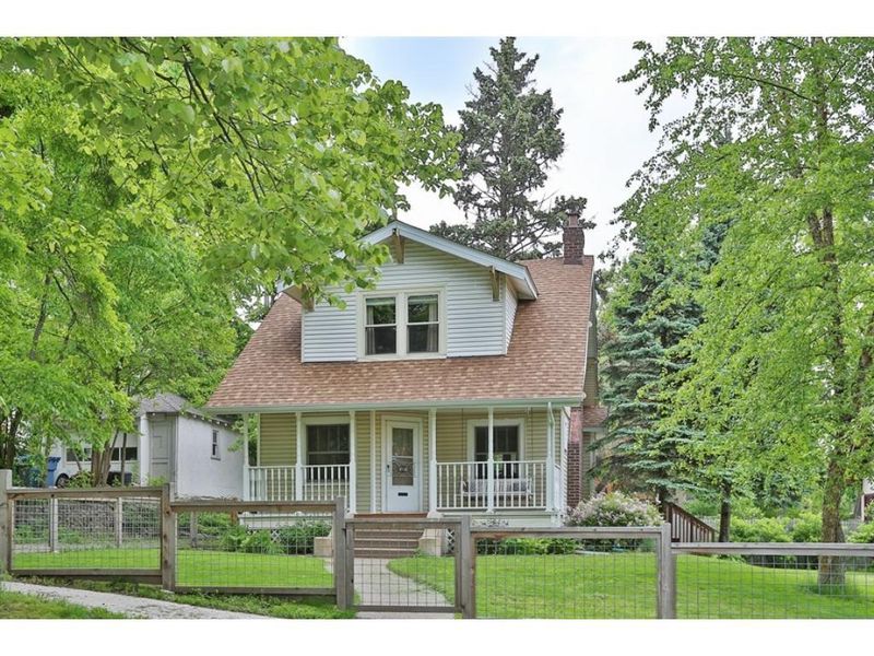 2132 Mount View Ave, Minneapolis, MN 55405