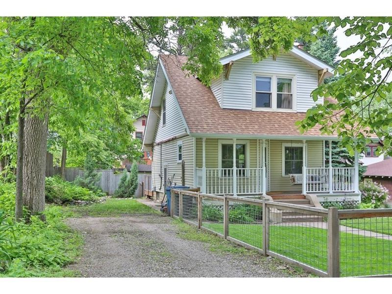 2132 Mount View Ave, Minneapolis, MN 55405
