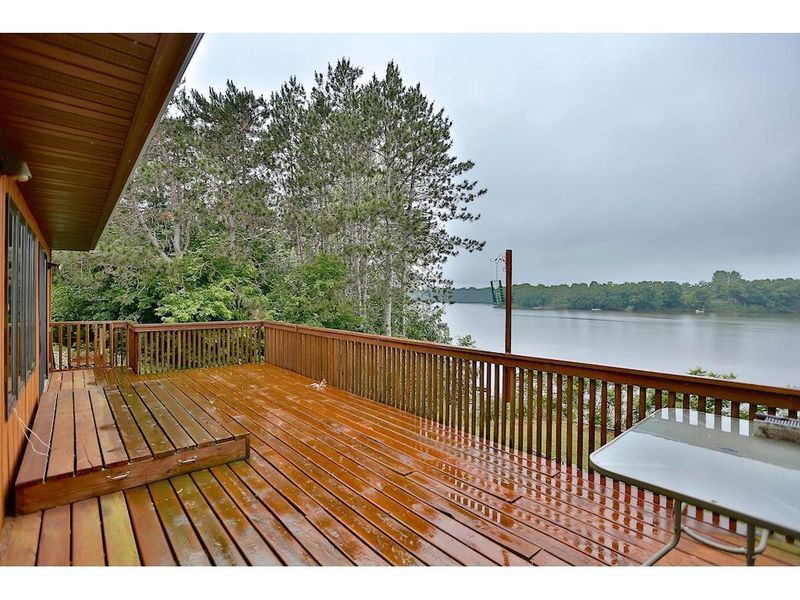 1958 Ridge Cir, Mora, MN 55051