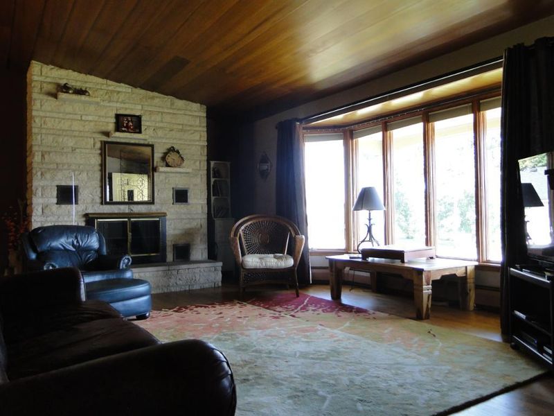 1008 S Oak St, Lake City, MN 55041