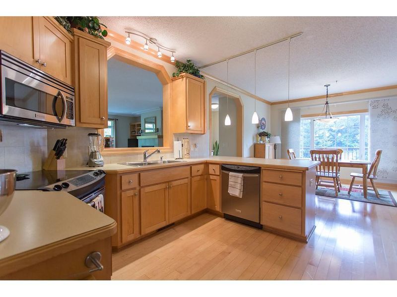 3960 Raspberry Ridge Rd NW, Prior Lake, MN 55372