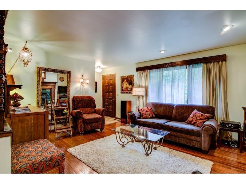 2923 Mars Ave, Eau Claire, WI 54703