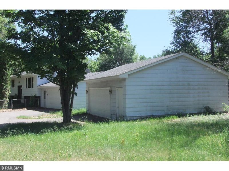 16710 3rd St NE, Anoka, MN 55304