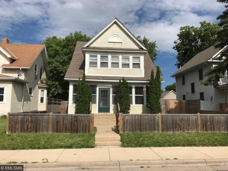 902 Penn Ave N, Minneapolis, MN 55411