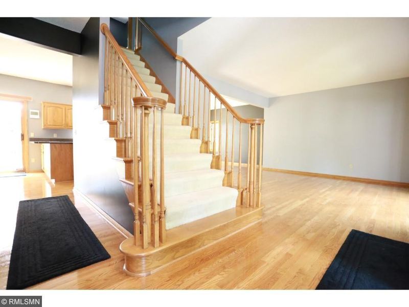 15905 Elodie Ln, Minnetonka, MN 55345