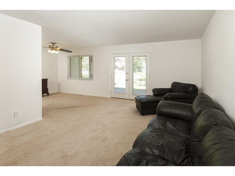 5136 Balmoral Ln, Bloomington, MN 55437
