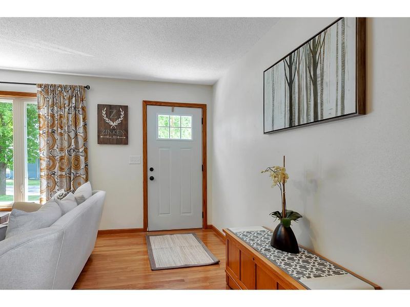 217 8th Ave S, Sauk Rapids, MN 56379
