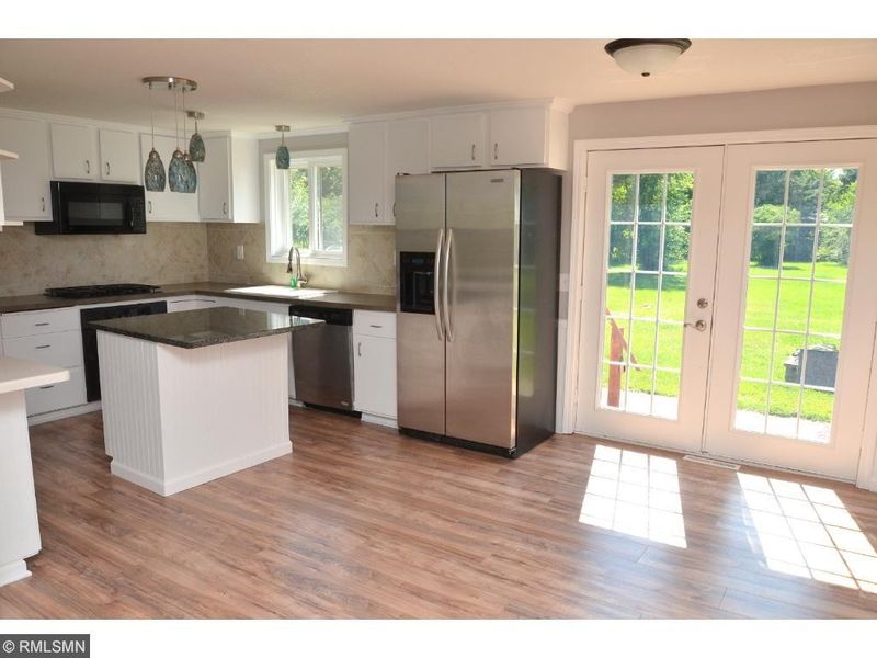 8245 Packard Ave NE, Elk River, MN 55330