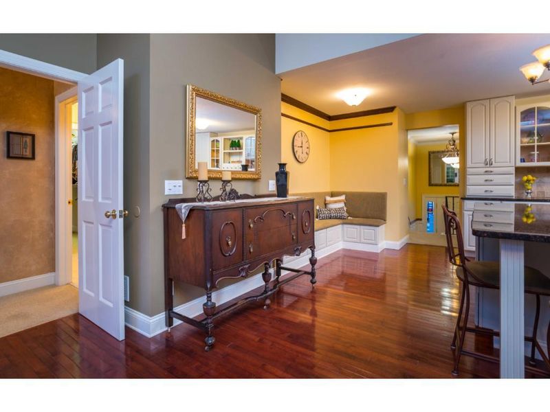 3509 Skycroft Dr, Saint Anthony, MN 55418