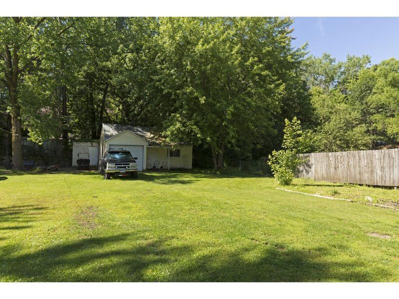 116 Leeds Pl, Willernie, MN 55090