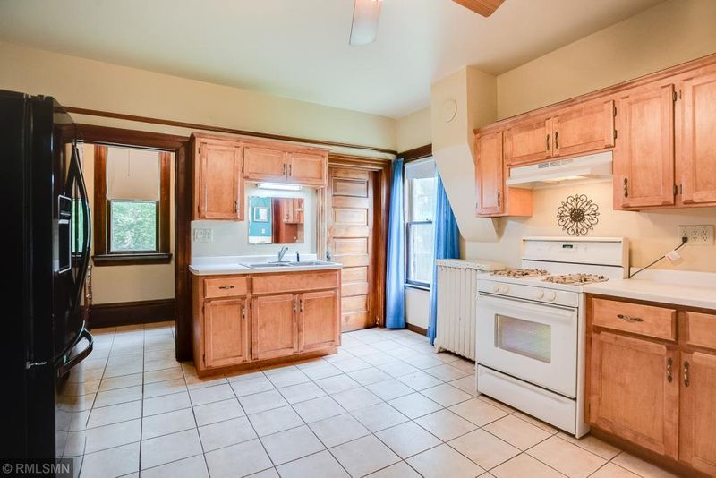 301 Elm Ave SW, Montgomery, MN 56069