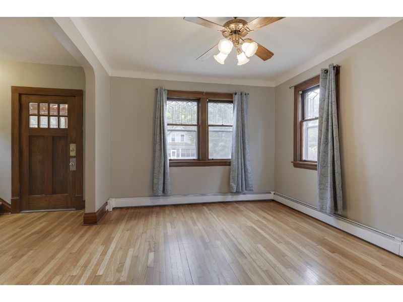749 Smith Ave S, Saint Paul, MN 55107