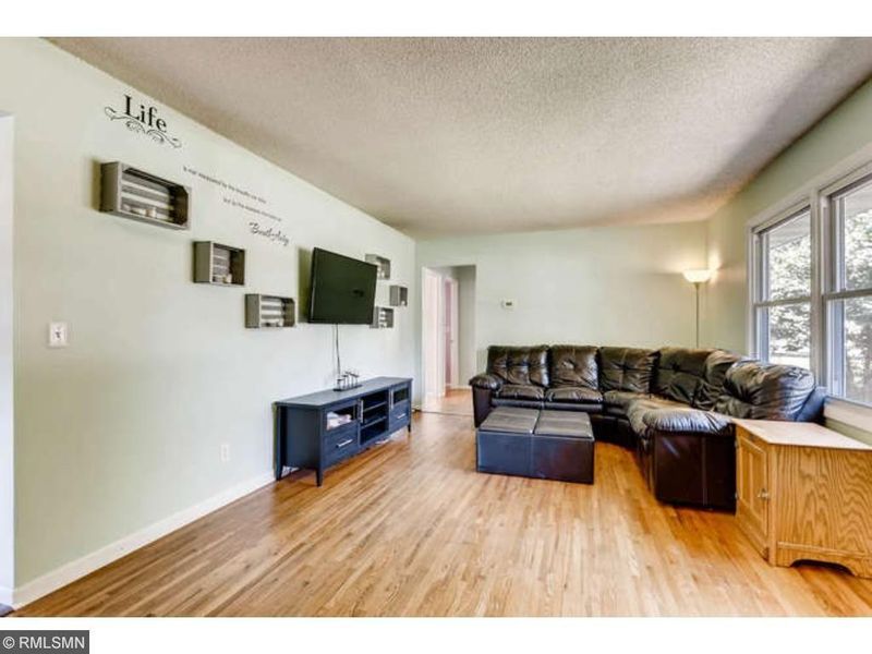 1215 State St W, Cannon Falls, MN 55009