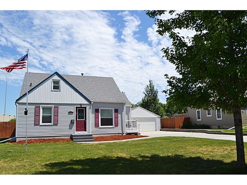 6215 Irving Ave S, Richfield, MN 55423