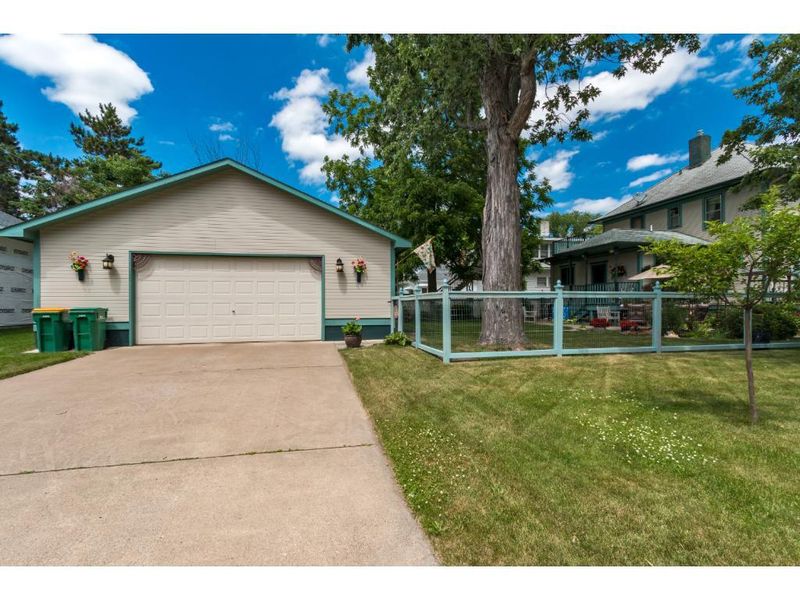 703 N 7th St N, Brainerd, MN 56401
