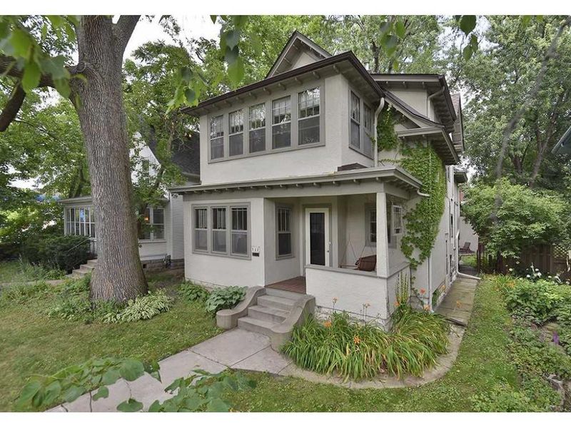 312 Cedar Lake Rd S, Minneapolis, MN 55405