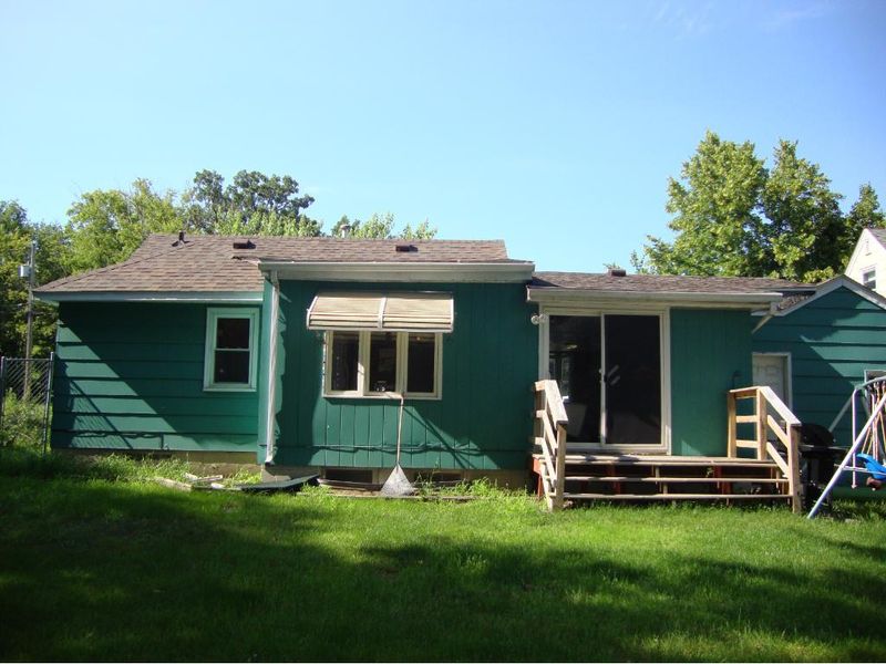 2196 12th St, White Bear Lake, MN 55110