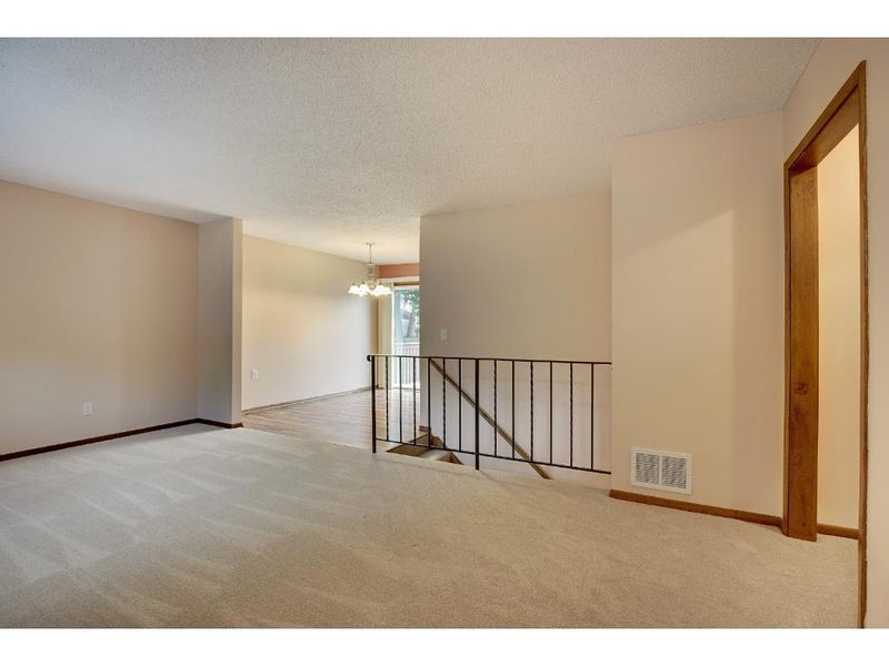 3115 145th St W, Rosemount, MN 55068