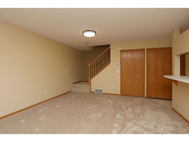 1869 Casey Trl, Eagan, MN 55122