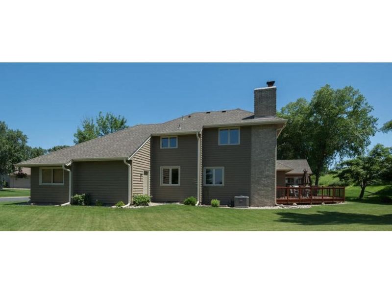 10911 Jackson Dr, Eden Prairie, MN 55347