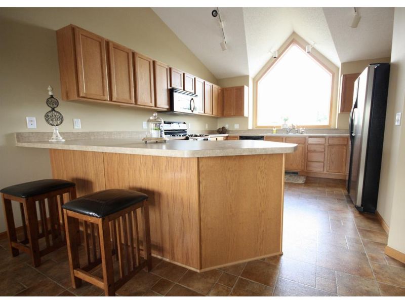 627 Dogwood St NE, Lonsdale, MN 55046