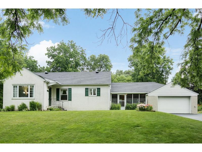 587 Kirchner Ave, Mendota Heights, MN 55118