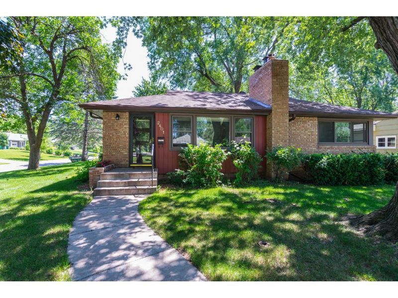 2401 Xylon Ave S, Saint Louis Park, MN 55426