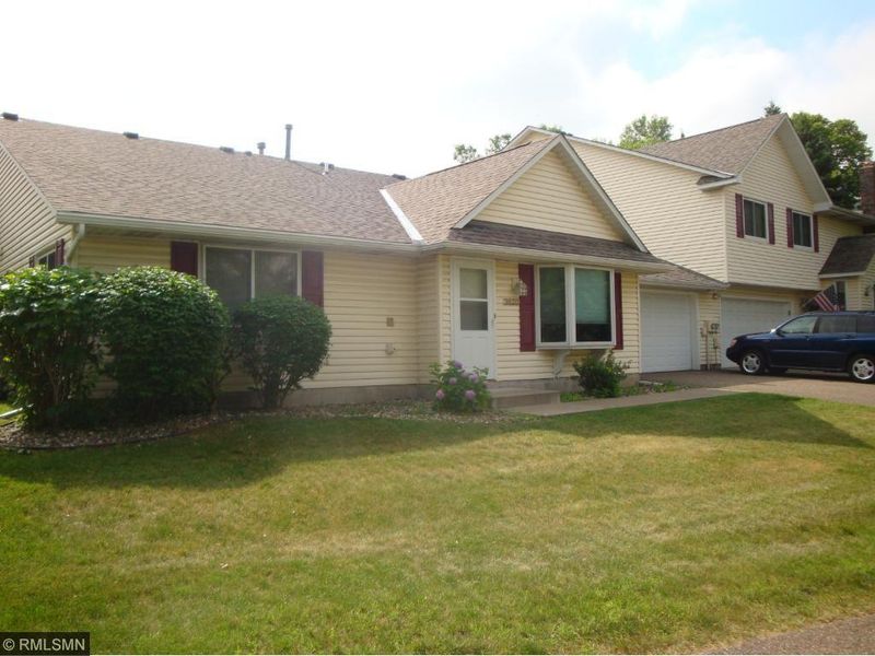 3620 Gershwin Ln N, Oakdale, MN 55128