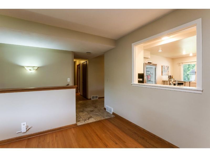 4925 Ridge Rd, Edina, MN 55436